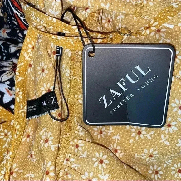 Zaful Tie Front Crop  Tank - Picture 4 of 4